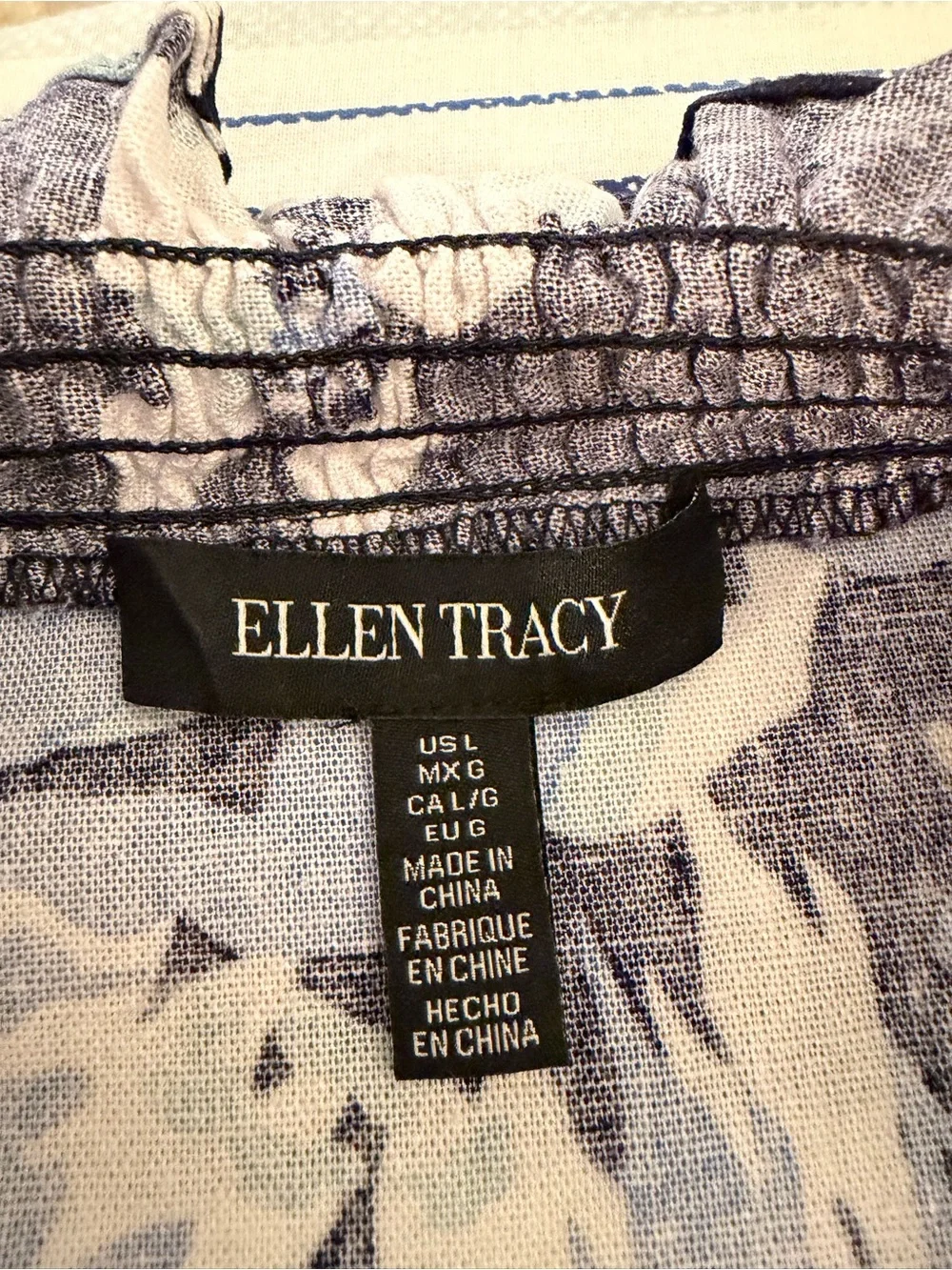 Ellen Tracy Navy Sleeveless Floral Ruffled V-Neck Button Front Top